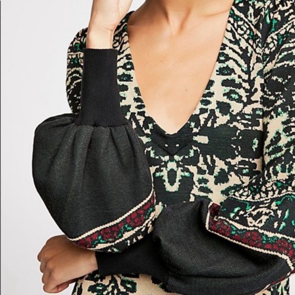 Free People Music and Lyrics Balloon Sleeve Printed Knit Sweater Dress! - Picture 2 of 6
